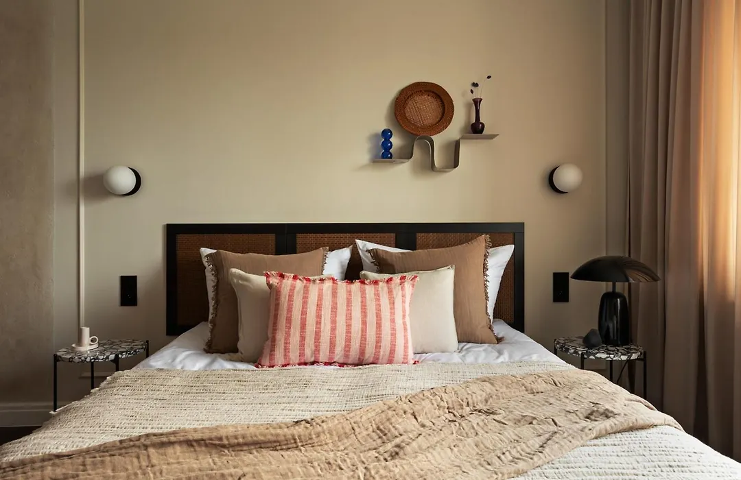 Nafenna 2-Bedroom Apartment In Old Town-1